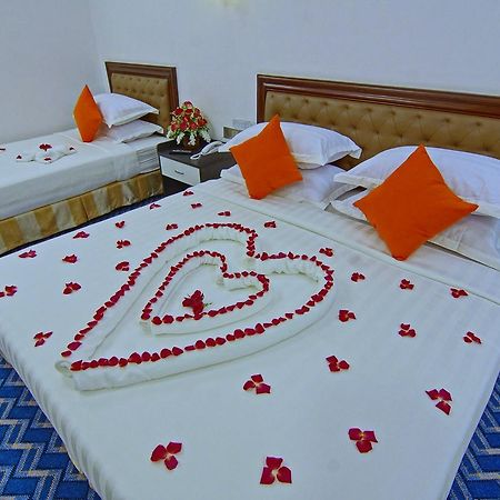 Perfect Hotel Mandalay Extérieur photo