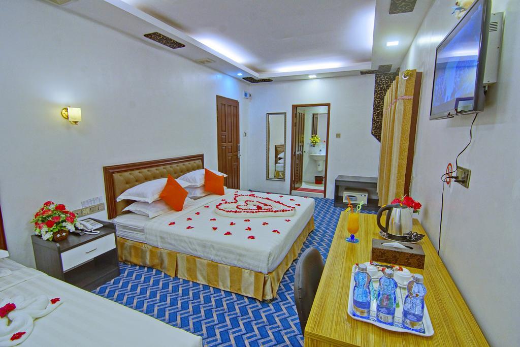 Perfect Hotel Mandalay Extérieur photo