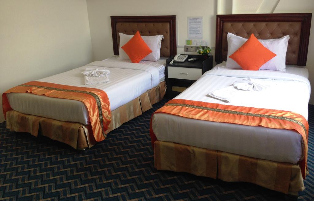 Perfect Hotel Mandalay Extérieur photo