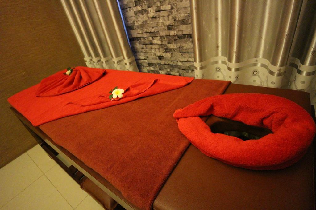Perfect Hotel Mandalay Extérieur photo