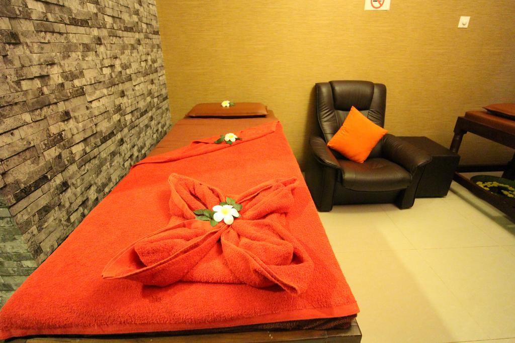 Perfect Hotel Mandalay Extérieur photo