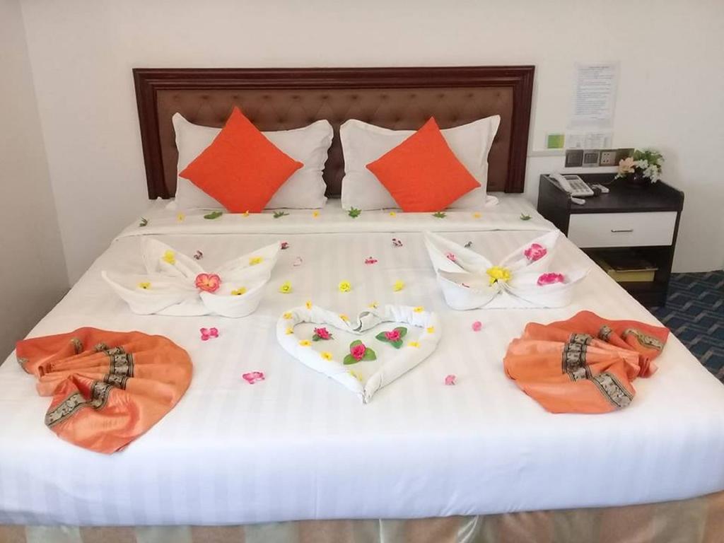 Perfect Hotel Mandalay Extérieur photo