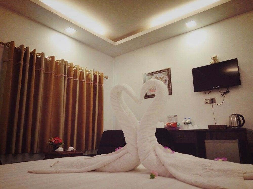 Perfect Hotel Mandalay Extérieur photo