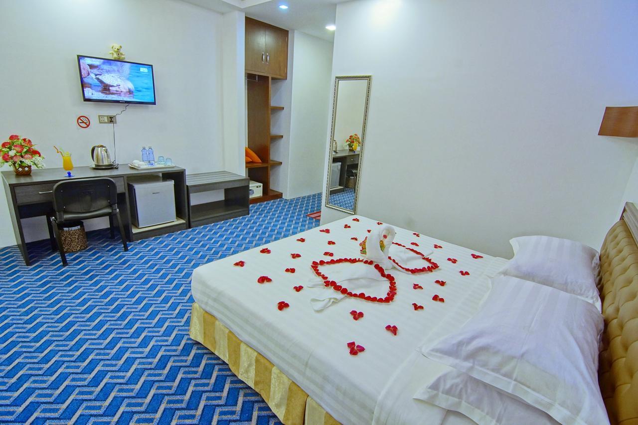 Perfect Hotel Mandalay Extérieur photo