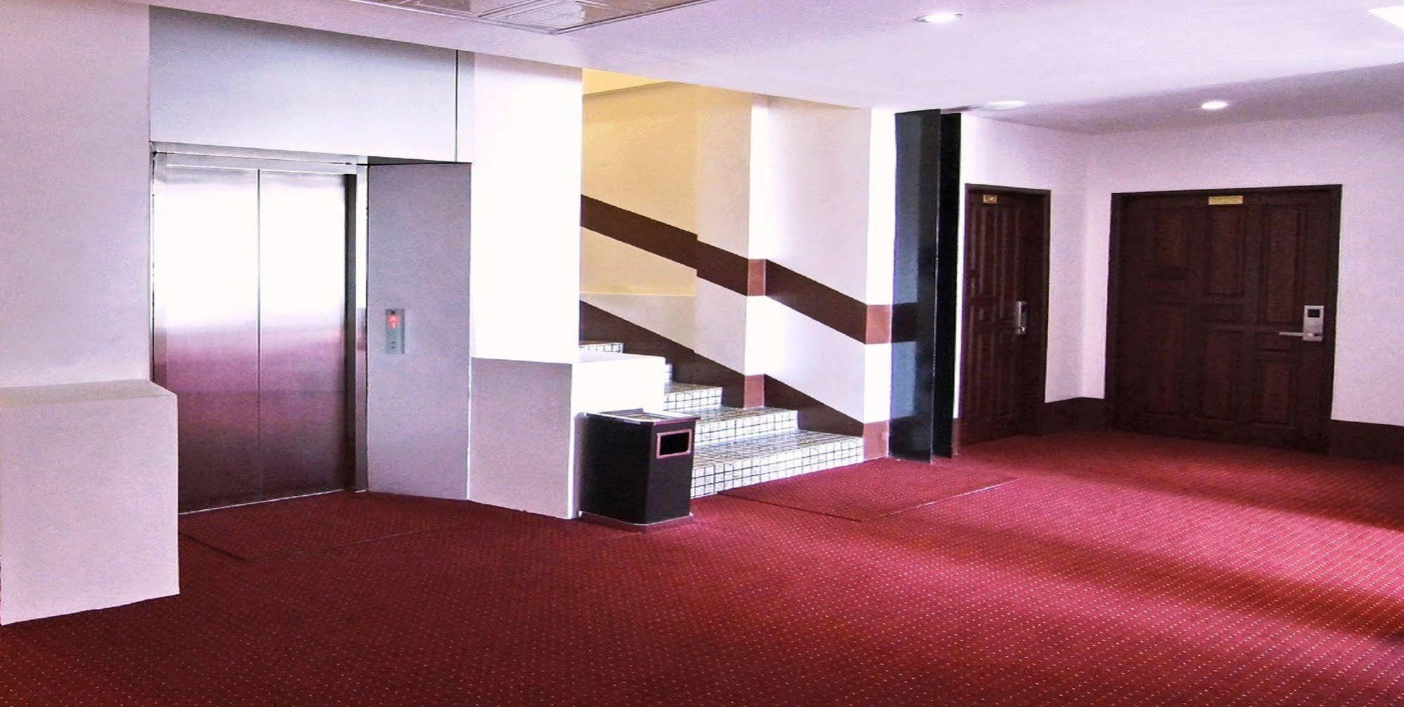 Perfect Hotel Mandalay Extérieur photo