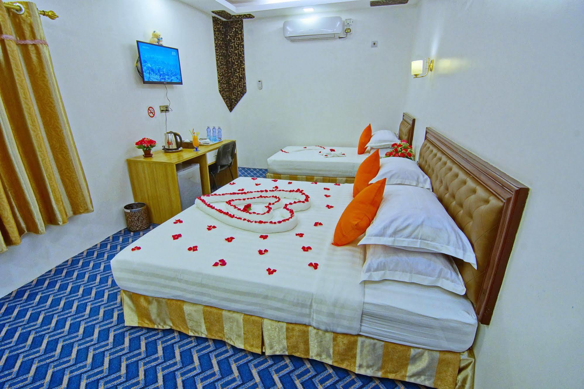 Perfect Hotel Mandalay Extérieur photo